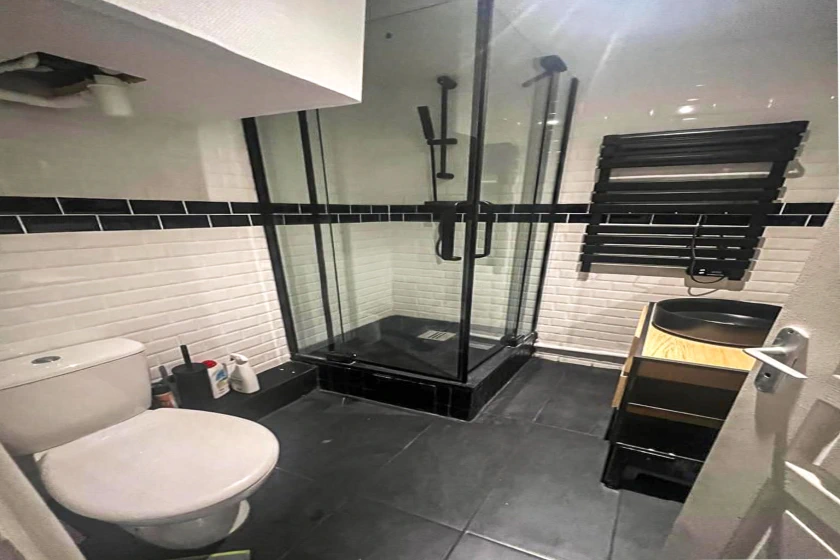 bathroom1
